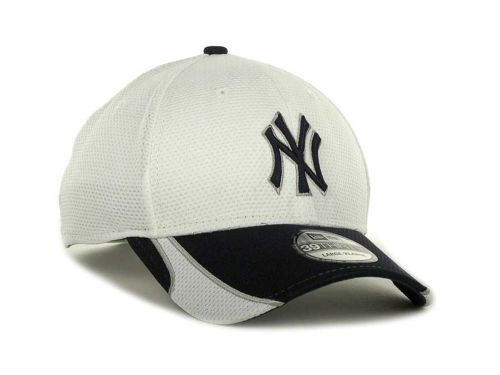 New York Yankees New Era MLB WHite Teck 39thirty Cap 2